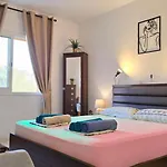Css Comfy Smart Superior By King's Palace Apartment *