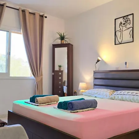 Css Comfy Smart Superior By King's Palace Appartement *